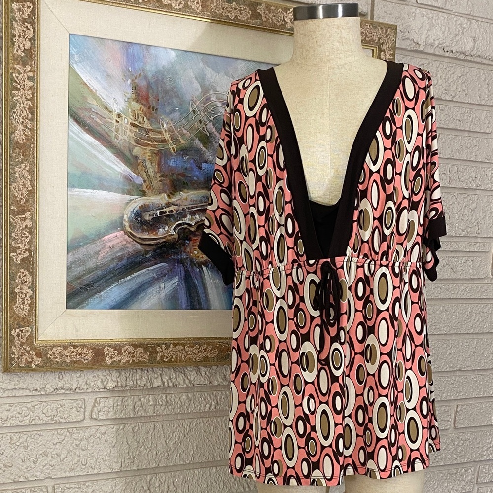 I. N. Studio Woman Geometric Print Top